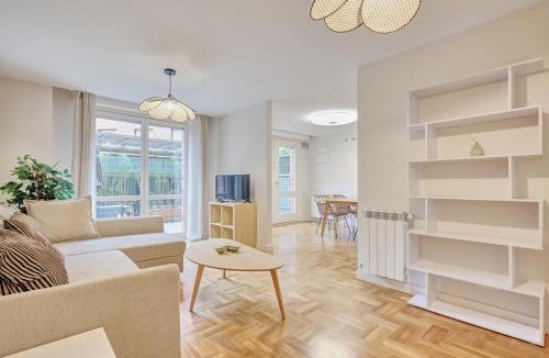 Ermitagana Apartment | Apartamento Yamaguchi Terrace by Clabao