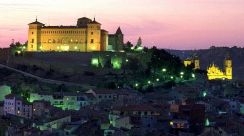 Alcaniz Apartment | Apartamentos Aguilar