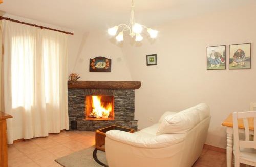Sahun Apartment | Apartamentos Albá Casa Alquesera