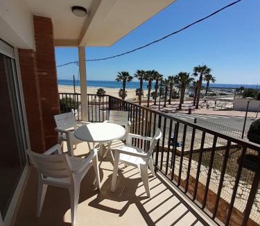 Torredembarra Apartment | Apartamentos Dins Mar Apto. 6