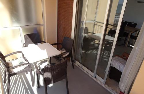 Les Deveses Apartment | APARTAMENTOS EL SOL a 20 metros del mar.