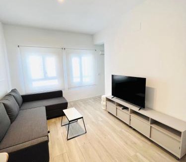 Benicassim Apartment | Apartamentos Hotel Puente de Hierro