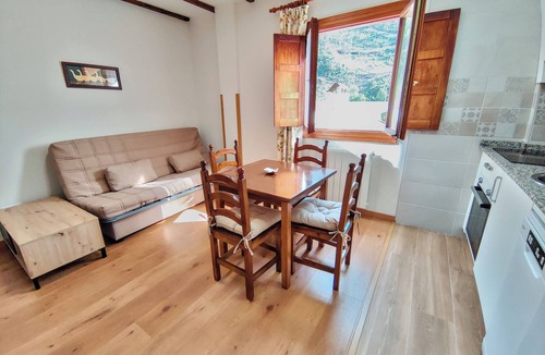 Turieno House | Apartamentos Javier