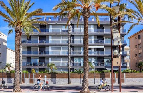 Salou City Centre Apartment | Apartamentos las Palmas VII Family only
