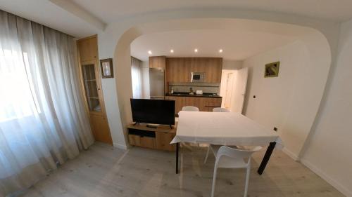 Ermitagana Apartment | Apartamentos Meson del Barro - Alojamientos Pamplona