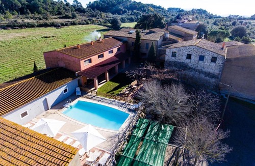Llavia House | Apartamentos Rurales Els Masos d'en Coll