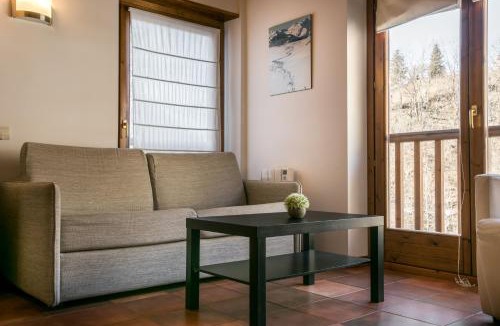 Salardu Apartment | Apartamentos SNÖ Mont Romies Unhola
