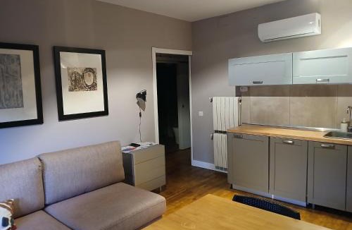 Lleida Apartment | Apartaments "Casa Melé" 2