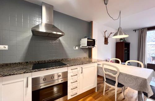 Esterri D'Aneu Apartment | Apartaments del Camp - L'Amfitriona
