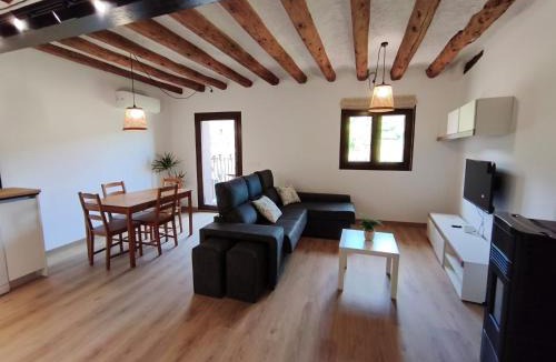 La Pobla de Lillet Apartment | Apartaments La Pedra La Pobla de Lillet