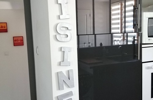 Saint-Romain-de-Jalionas Apartment | APARTEMENT EMPREINTE 3km from Crémieu