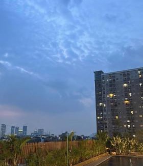 Jakarta Apartment | Apartemen puri park view Best view pool shein
