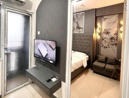 Rawasari Apartment | Apartement Green Pramuka Square 2br DeluxeRoom