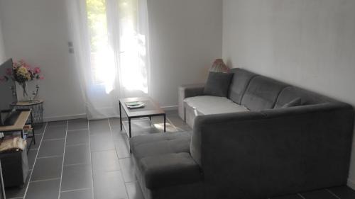 Lurs Apartment | Apartement 'les lavandes" RdC 2CH - terrasse et parking à Lurs
