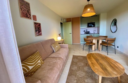 Juvignac Apartment | Aparthotel (2 to 4 people) Golf side, with view of the greens