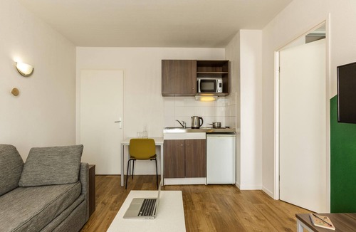 Carrieres-sous-Poissy Apartment | Aparthotel Adagio Access Carrières-sous-Poissy