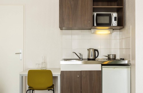 Carrieres-sous-Poissy Apartment | Aparthotel Adagio Access Carrières-sous-Poissy