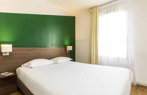 Carrieres-sous-Poissy Apartment | Aparthotel Adagio Access Carrières Sous Poissy
