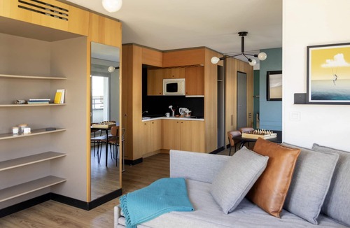 Annecy Apartment | Aparthotel Adagio Annecy Centre