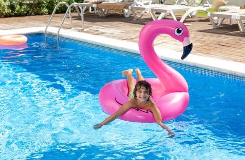 Castelldefels Apartment | Aparthotel Las Palmeras Castelldefels