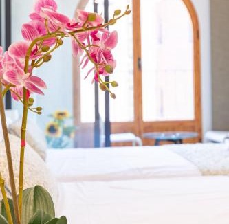 Mislata Apartment | Aparthotel Mediterráneo by NeoHotels-Centro 8 min by Metro