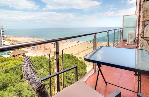 Santa Susanna Apartment | Aparthotel with pool and terrace sea views