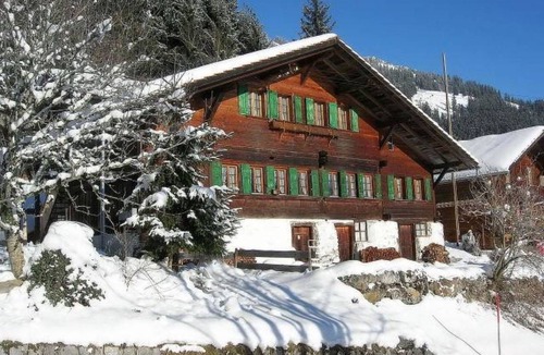 Oberwil im Simmental Apartment | Apartment ∙ 2 bedrooms ∙ 5 guests