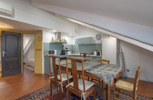 Amelie-les-Bains-Palalda Apartment | Apartment 'Dali - Villa Sainte' with Mountain View, Wi-Fi and Air Conditioning