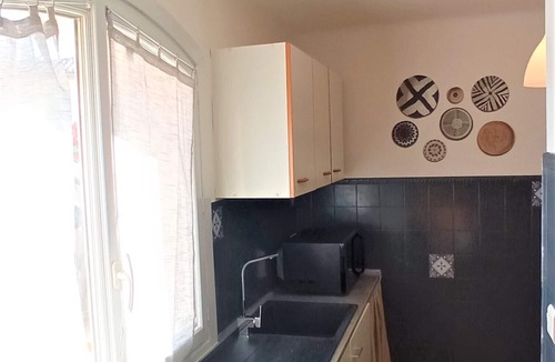Saint-Julien-les-Rosiers Apartment | Apartment with outdoor pool!