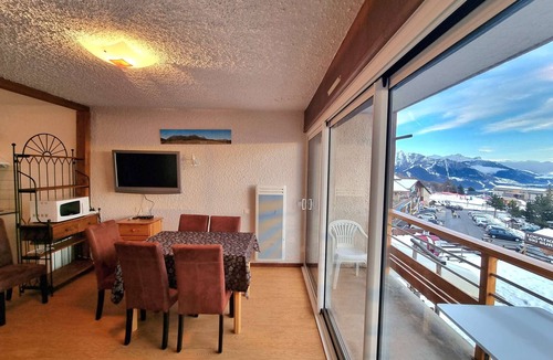 Saint-Michel-de-Chaillol Apartment | Apartment 6 pers, south balcony, WiFi, pets allowed, parking