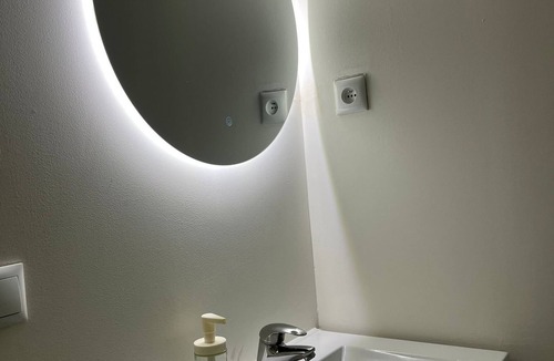 Villeneuve-Saint-Georges Apartment | Apartment near Orly/Paris