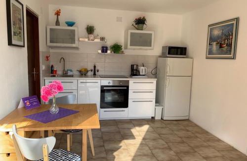 Omisalj Apartment | Apartman Cvenkica
