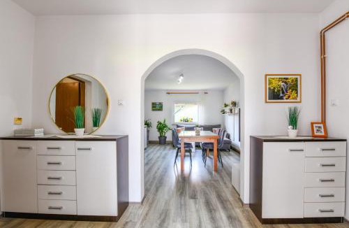 Rakovica Apartment | Apartman Katja