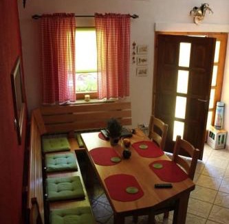 Gracac Apartment | Apartman Maja