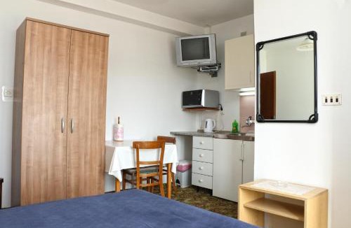 Kukljica Apartment | Apartman Mary Studio