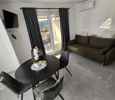 Brna Apartment | Apartman Matea