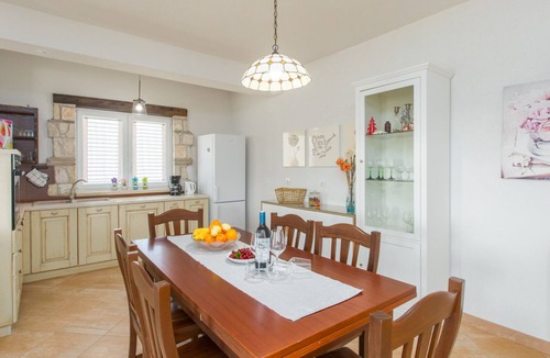 Susnjici Apartment | Apartman Pianta by Villas Guide