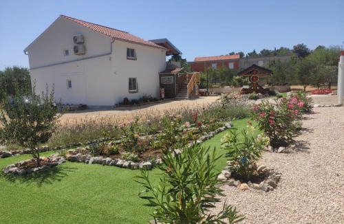 Velim Apartment | Apartman Sebastian