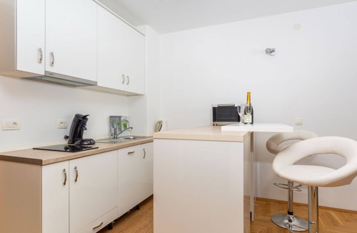 Mosenice Apartment | Apartman Zora 2 by Villas Guide