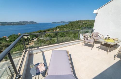 Orasac Apartment | Apartmani D & J with Heated Pool & Stunning Sea View