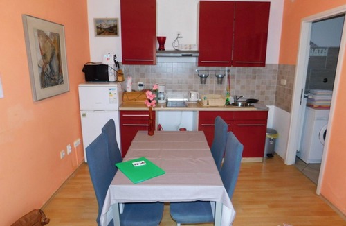 Opric Apartment | Apartmani Kestenovi dvori