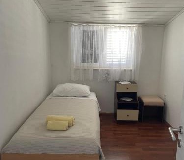 Grebastica Apartment | Apartmani Marija