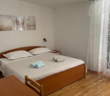Grebastica Apartment | Apartmani Marija