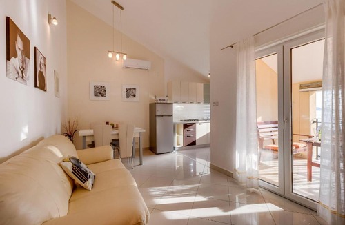 Martinscica Apartment | Apartmani Tanja