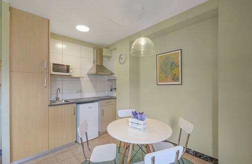 San Lorenzo de Morunys Apartment | Apartment 'La Canal' with Mountain View, Private Terrace and Wi-Fi