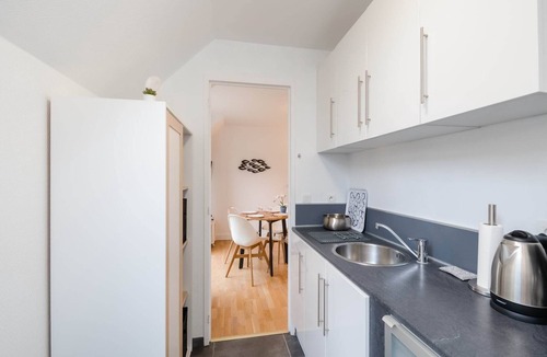 Port-en-Bessin-Huppain Apartment | Apartment in Port-en-Bessin near Seashore