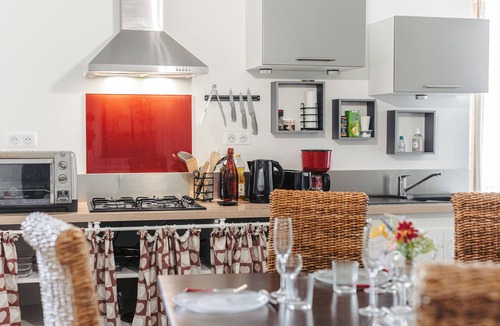 Saint-Hilaire-des-Loges Apartment | Apartment 'Sud Vendée, Zen Et Confort' with Wi-Fi