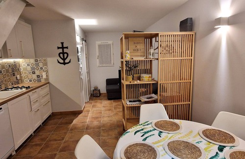Saint-Laurent-d'Aigouze House | Apartment with pool in the Camargue - family time in a great complex