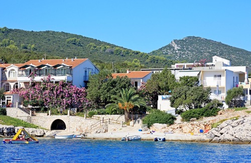 Pokrivenik Apartment | Apartment and Rooms Nikola (38301-A13) - Zastrazisce - island Hvar