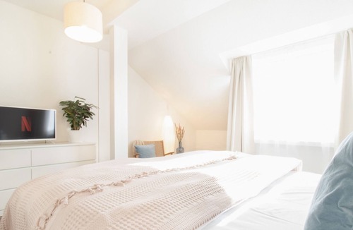 Neuhausen am Rheinfall Apartment | Apartment Blau I Rhine Falls I Netflix I balcony